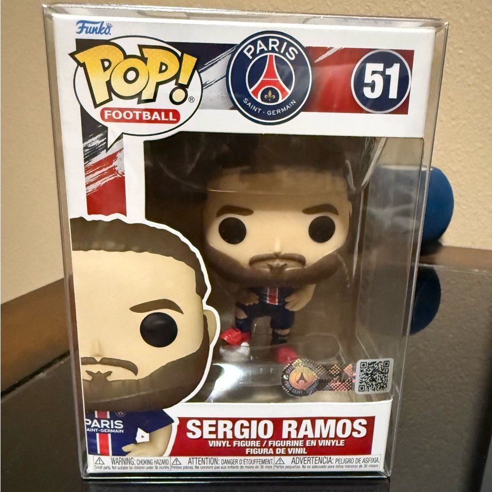 Funko Pop! Football Sergio Ramos Figure - Blue and Red w/ Protective Case